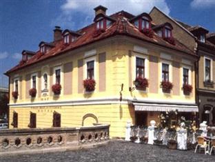 Offi Haz Hotel Eger Exteriér fotografie